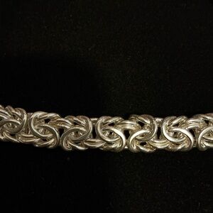 Elegant Women's Silver Necklace